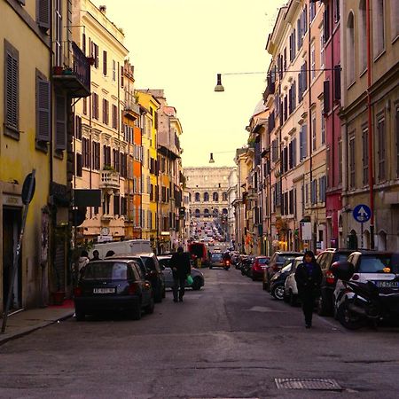 Romenjoy Colosseo Luaran gambar