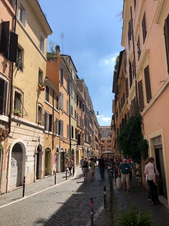 Romenjoy Colosseo Luaran gambar