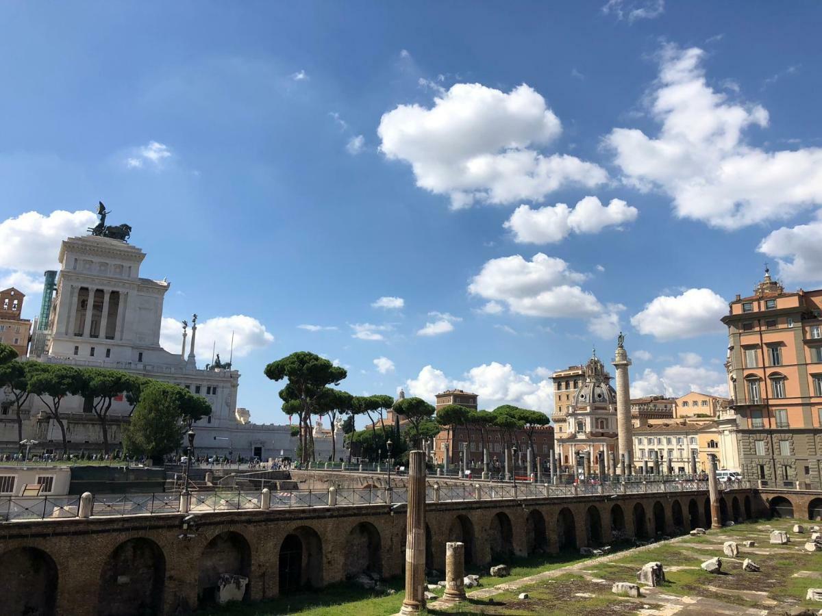 Romenjoy Colosseo Luaran gambar